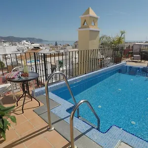 Nerjaluna Apartamento Nerja